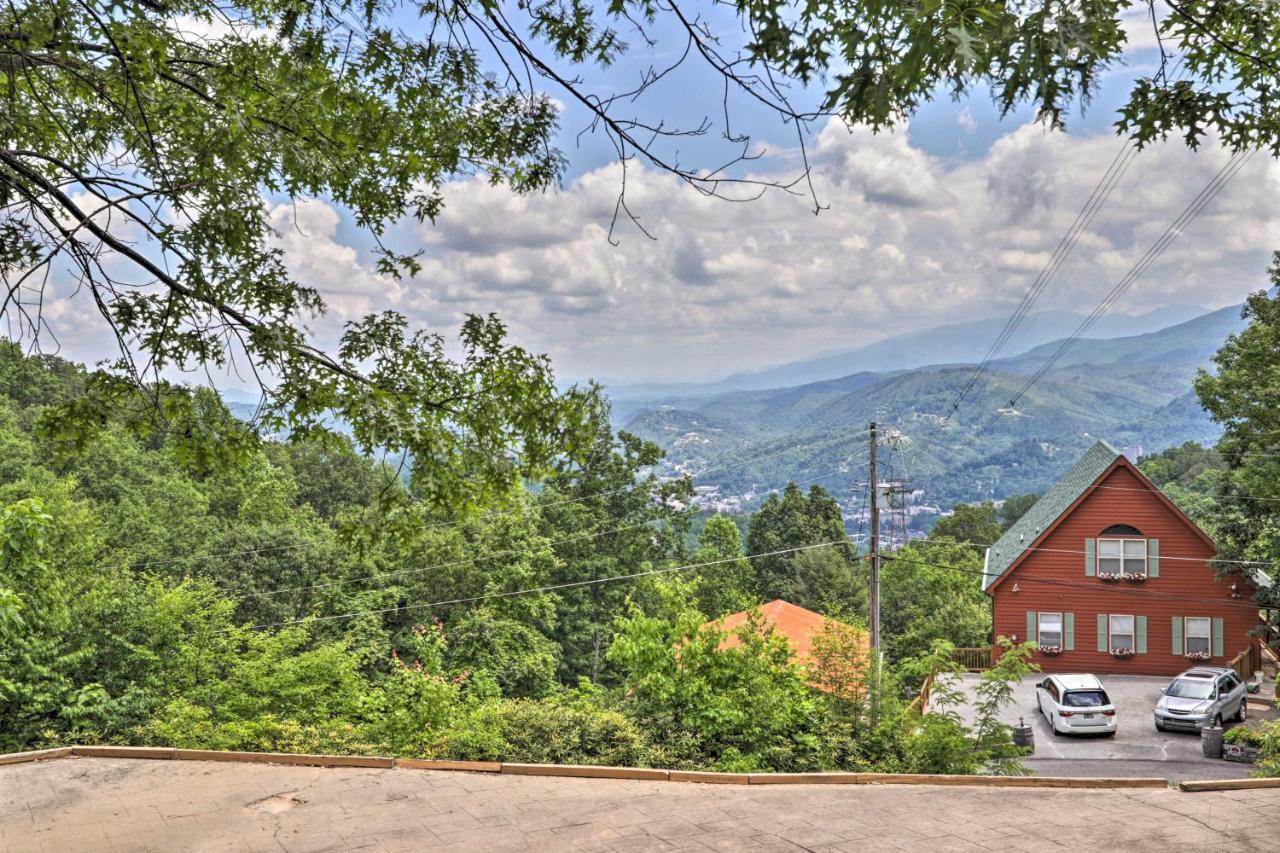 Gatlinburg Chalet Hot Tub, Sauna And Mountain View Eksteriør bilde