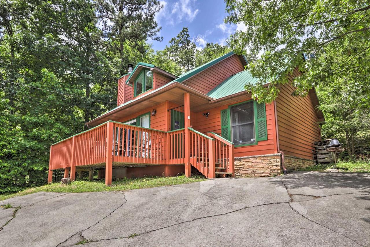 Gatlinburg Chalet Hot Tub, Sauna And Mountain View Eksteriør bilde